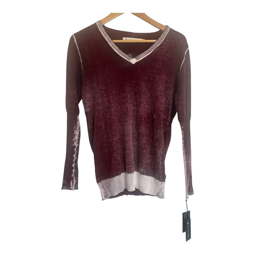3/$24 Blanc Noir Open Back Burgundy and White V-Neck Sweater M NWT